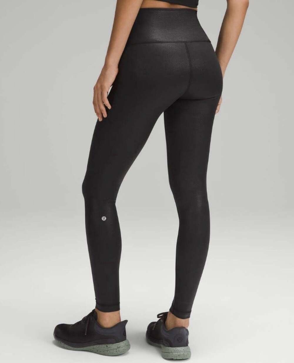 Lululemon Wunder Train High-Rise Tight 28” - Size 6 Radiate Foil Print Black
